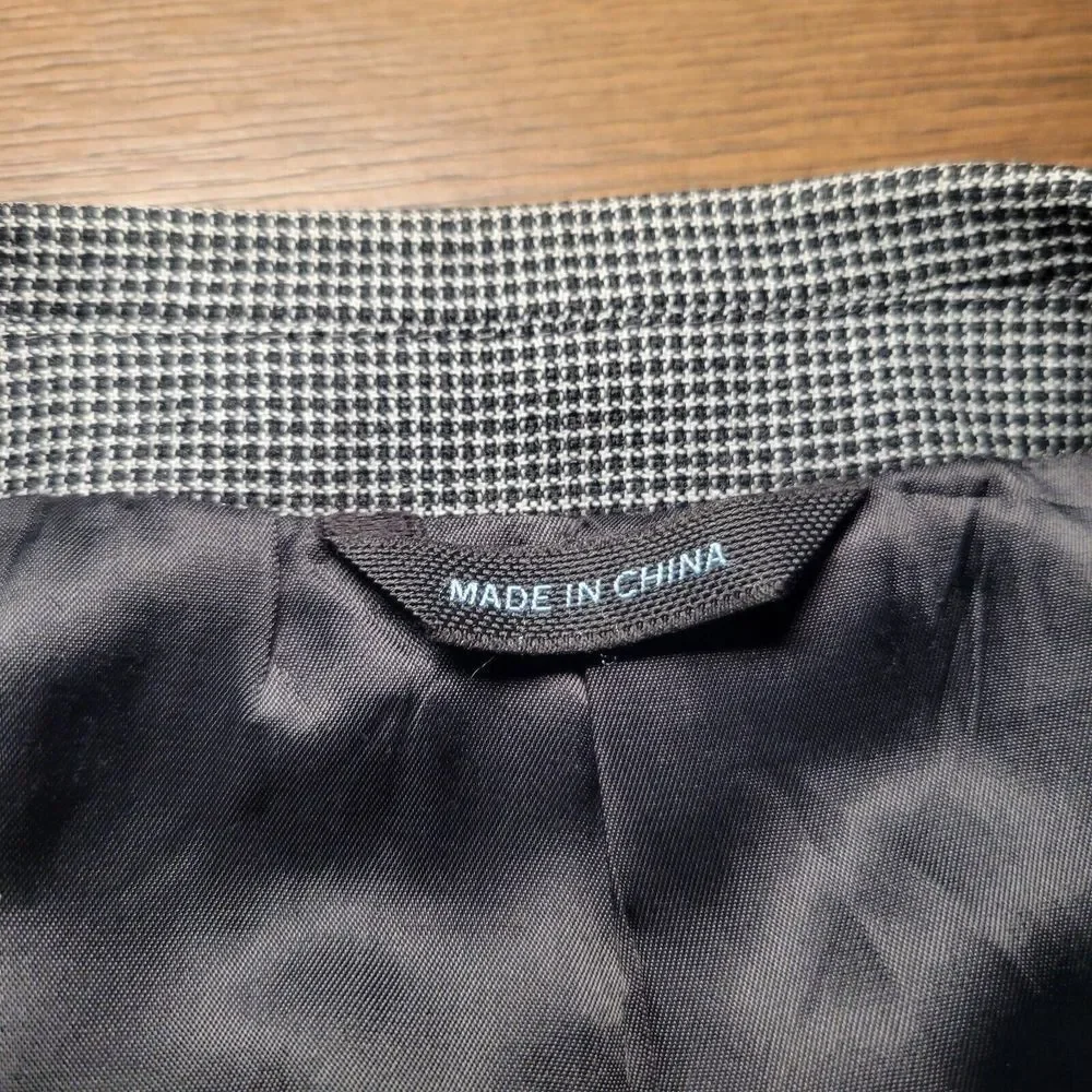 Marc Anthony Men's Jacket/Blazer Size 42R 2 Button Closure‎ Gray